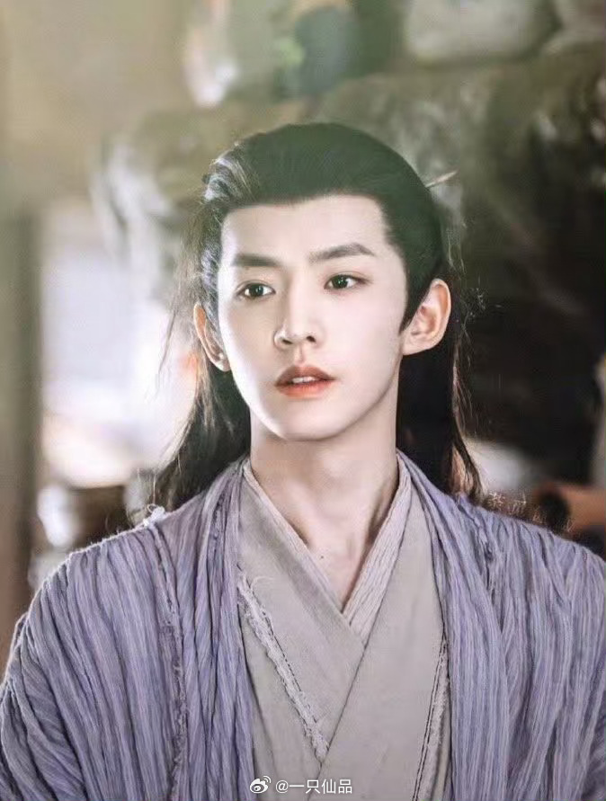 是的是的，邓为就是天选叶十七，就是古装的神邓为叶十七古装气质邓为古装的神