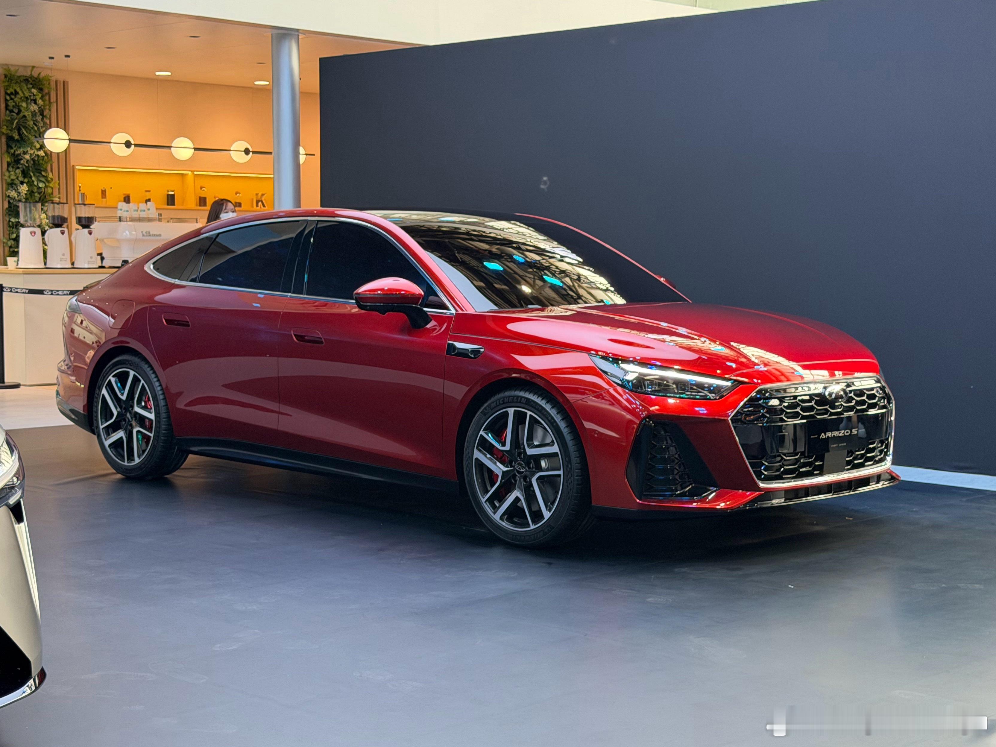 到底是不是A5L啊没看到标分不出来了 