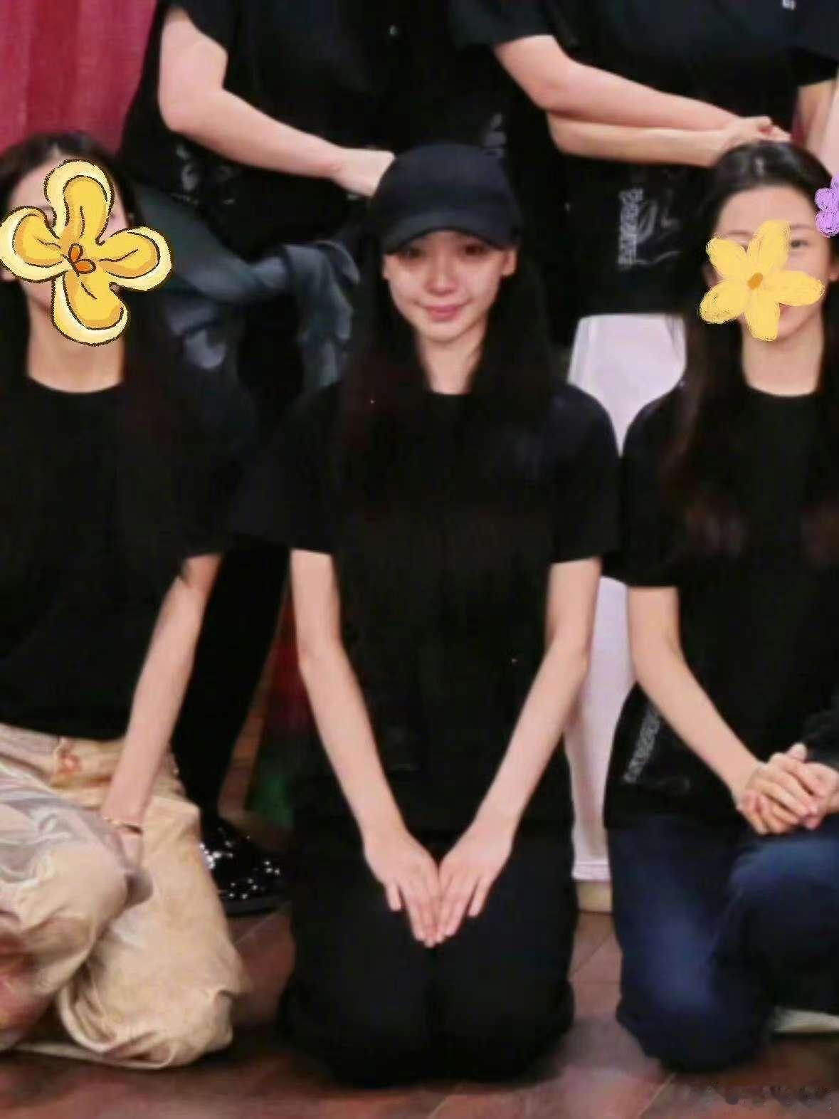 易梦玲上了表演课易梦玲去上表演课了易梦玲去上表演课了，很努力了，[爱慕][爱慕]