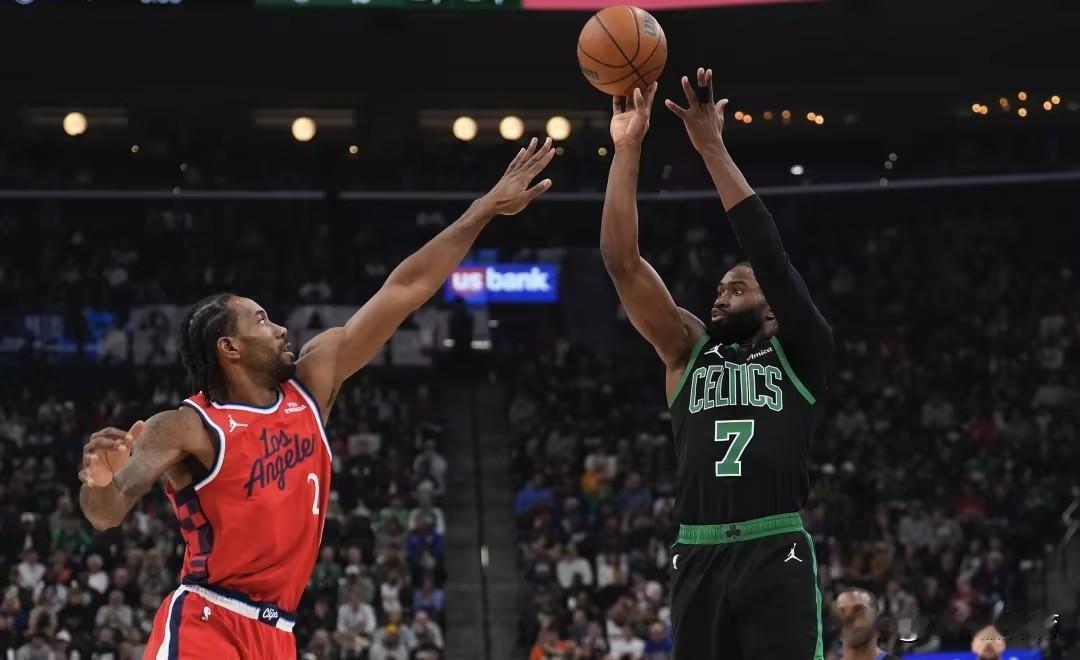 伦纳德手感冰凉，快船主场115：146不敌凯尔特人6连胜惨遭终结！

北京时间1