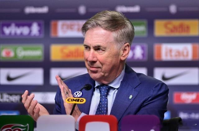 3月16日，世界杯最终名单公布前安切洛蒂最后一次征召巴西队，内马尔依旧落选，年初