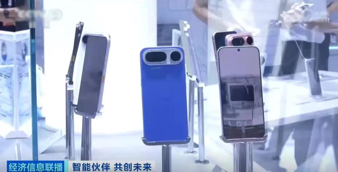 亮相即火爆！中兴努比亚AI智能体手机引爆行业关注度
 
最近，中兴努比亚向行业扔