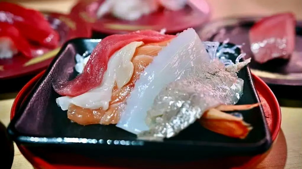 #上海多家日料店今晚生意火了#怎么的？非得吃那一顿？不吃皮痒？2023年8月23