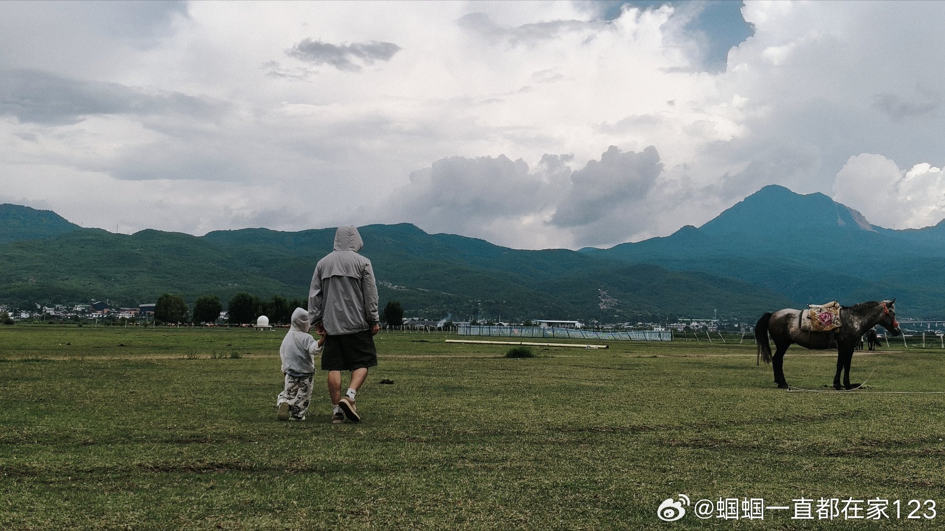 一年前的今天在丽江↓一年后的今天在福州旅游算是短暂自由开心逃避现实琐碎的好方法旅