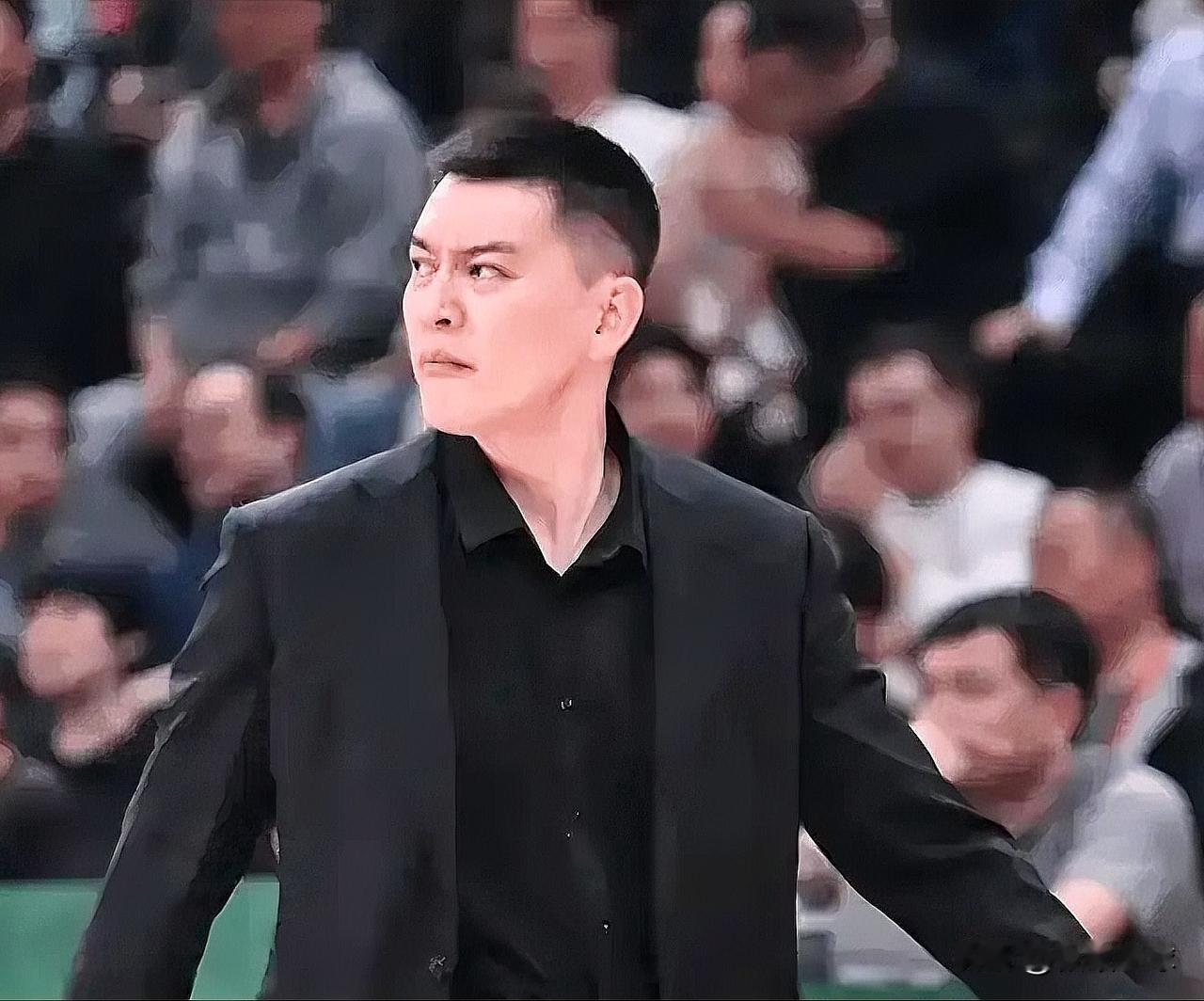 前辽宁主帅杨鸣真敢说啊！

今日，男篮世预赛，中国男篮对阵日本男篮的比赛正在进行