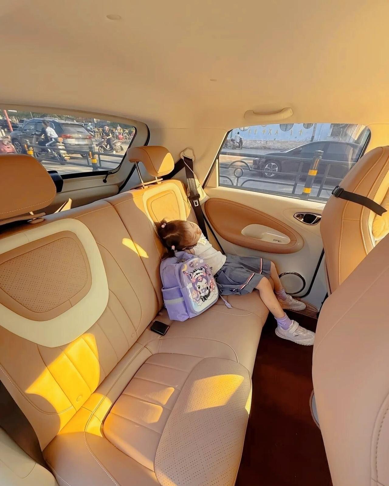 四万多买“移动轻奢舱”？五菱缤果的隐藏亮点，你发现了吗？刚买的25款新缤果 内饰