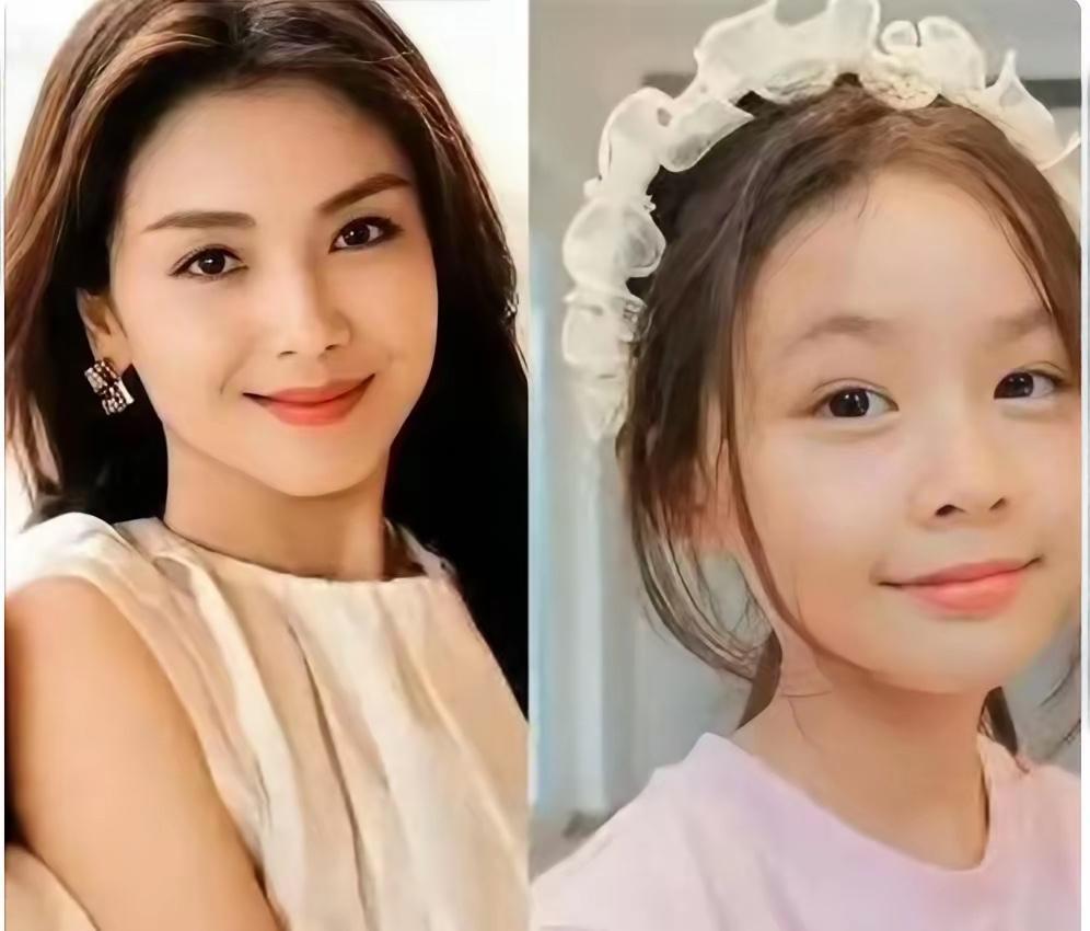 刘涛和女儿的合影，女儿的颜值要超过妈妈了