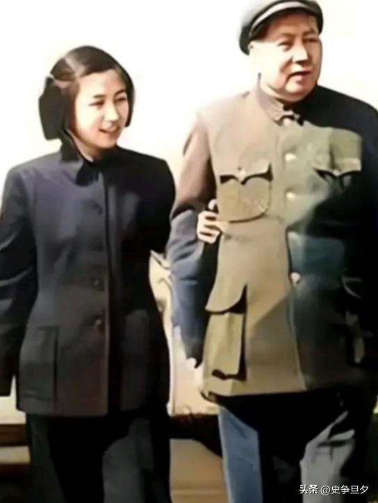 1968年，毛主席突然发现，士兵们见到自己女儿李讷时，竟主动行军礼，好奇的毛主席