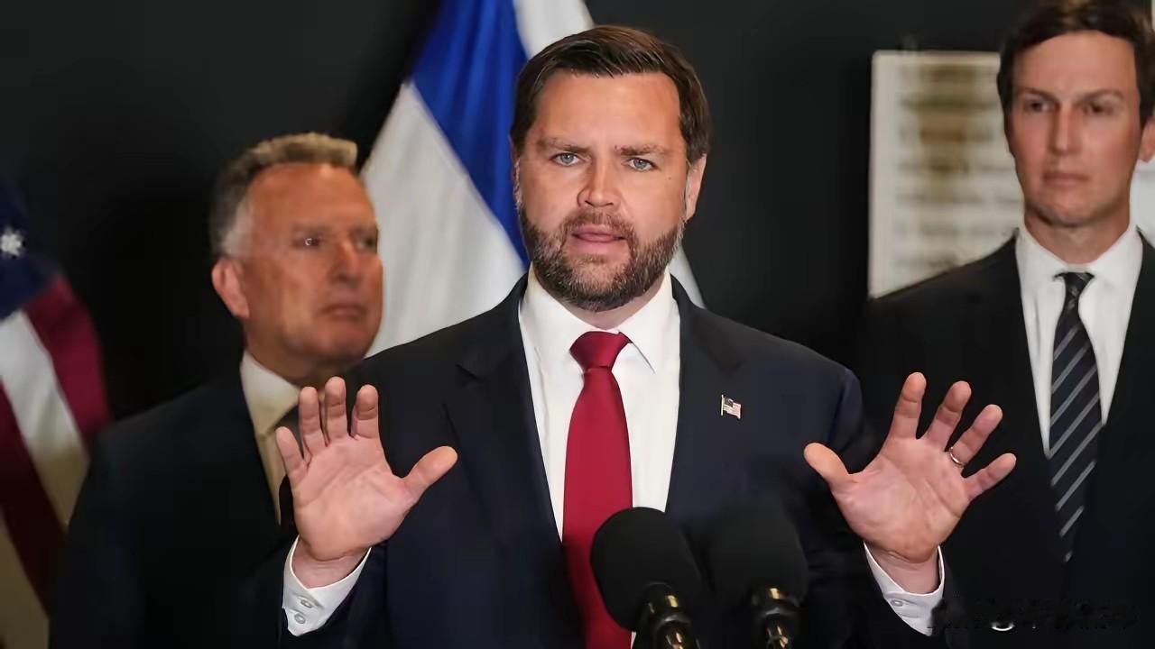 万斯投下关键一票
否决了限制特朗普的议案
但是有个神奇的事情发生了
51比50，