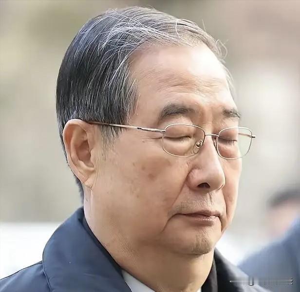 韩德洙二审被判刑15年
5月7号，新华社消息，韩国前国务总理韩德洙涉内乱案二审被