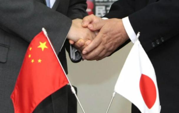 日本意识到事态严重了！日媒表示，在日中关系恶化长期持续的背景下，日商将时隔八年首