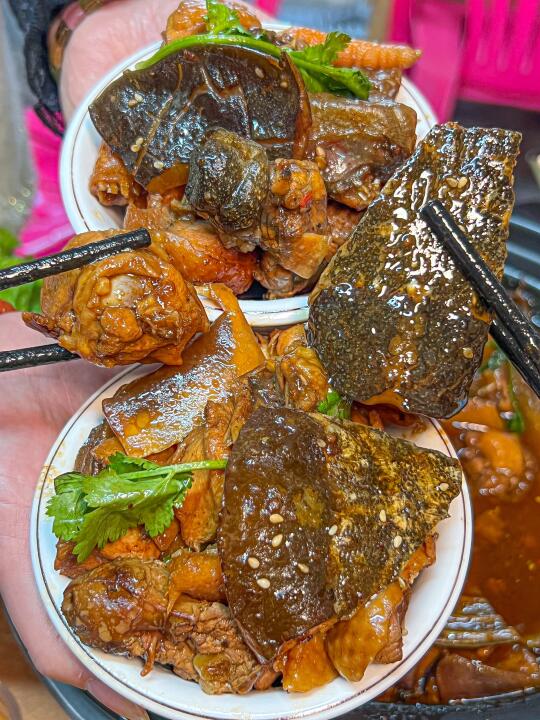 这家甲鱼鸡煲够可以！吃过还想吃😋