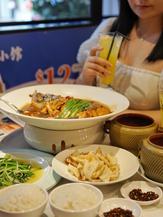 新加坡美食｜居然在牛车水吃到地道鱼头泡饼