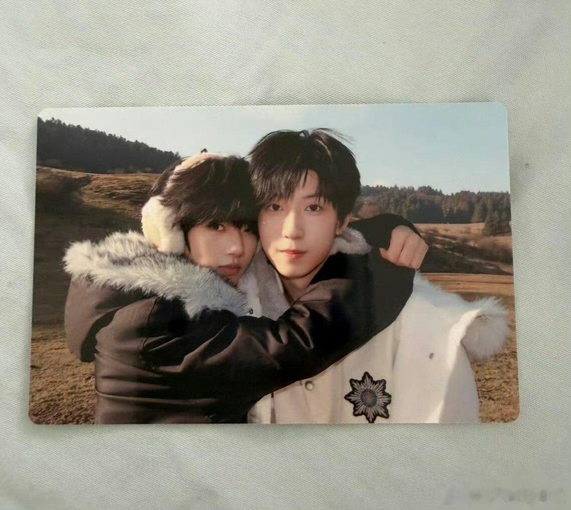 TF四代荣耀之战双人小卡：王橹杰 杨博文 张桂源 张函瑞 左奇函 李煜东。 