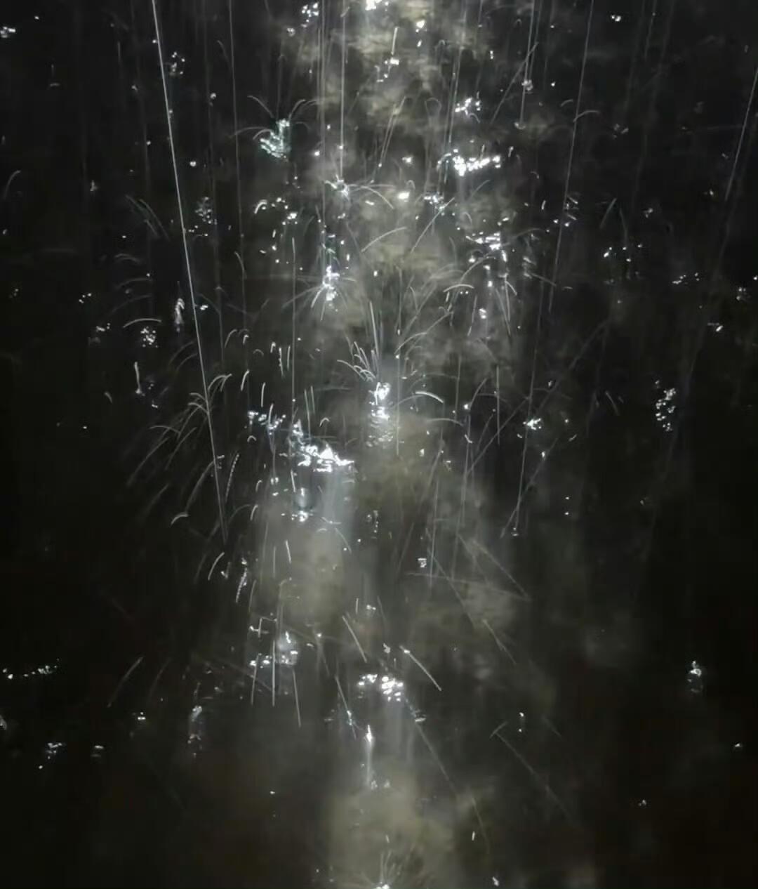 又到了看雨天的季节☔️