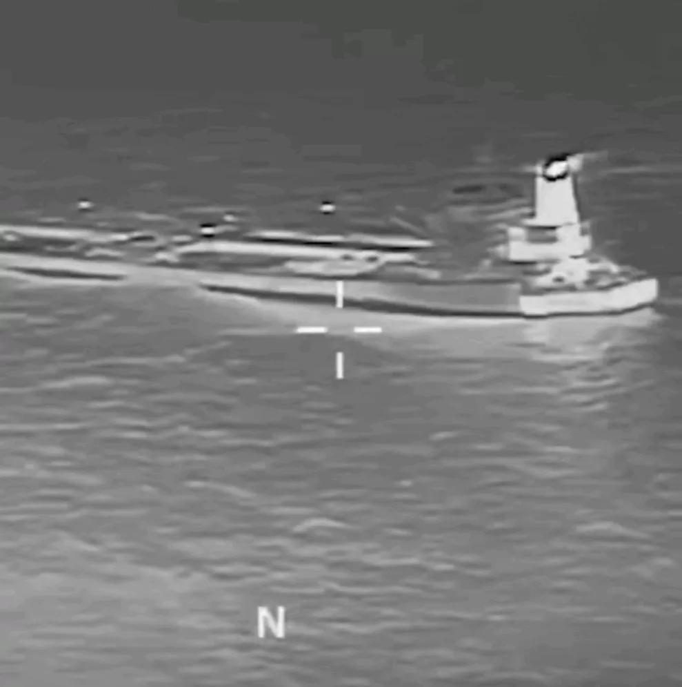 《华尔街日报》消息，当地时间9日，美国南方司令部发布视频，宣布在美军特遣舰队配合