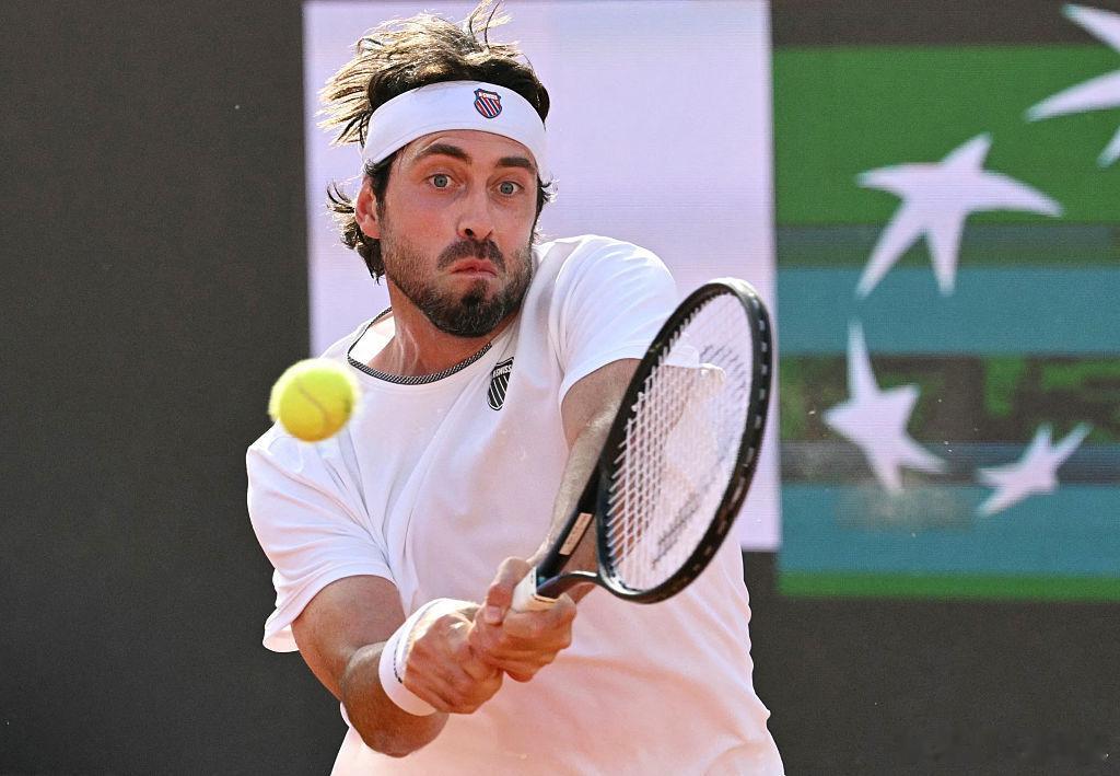 ATP1000 罗马大师赛第四轮，巴希拉什维利以6-3赢下首盘，大比分1-0领先