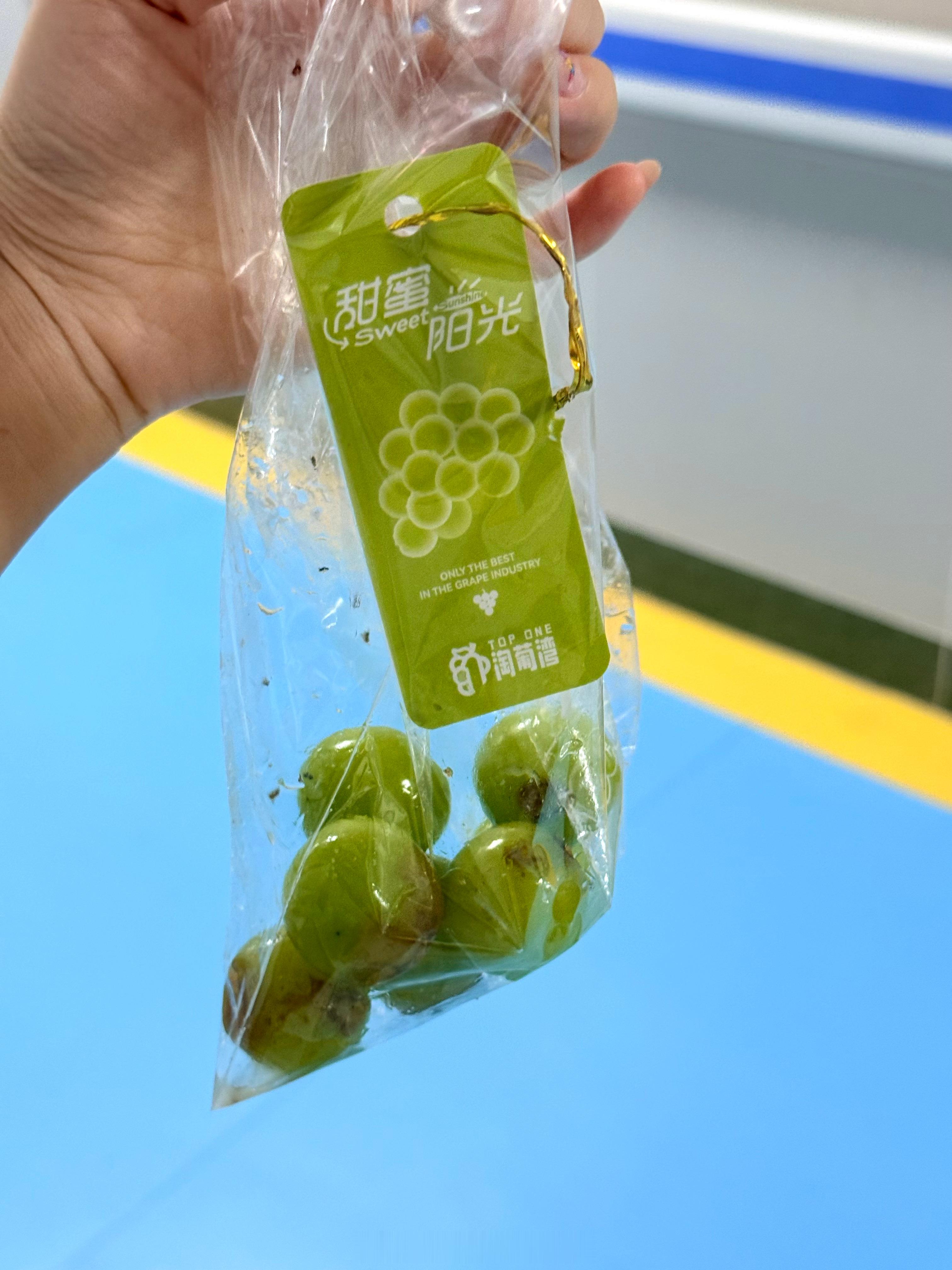 在医院隔壁遇到了水果刺客🥷图2这么点收了我120，买单的时候不经意感叹了一句“