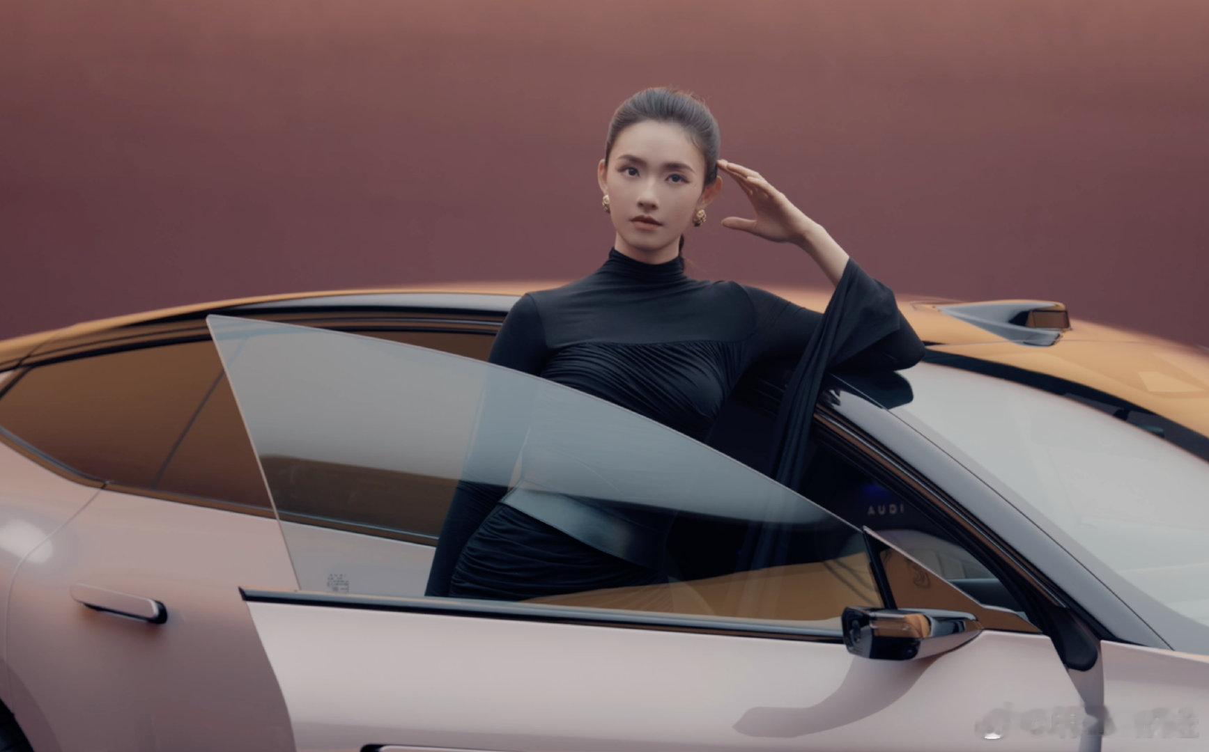 张晚意林允希林娜依高硬控情人节 今日份浪漫超标预警！张晚意、林允、希林娜依高三倍