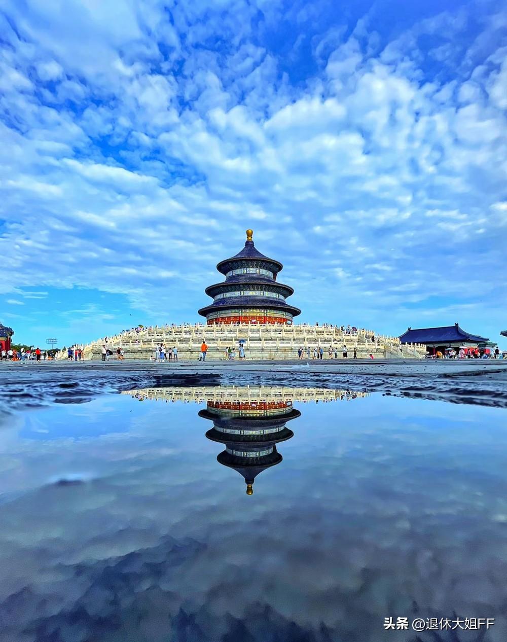 我们得承认：
中国是真的好。
承认中国的好是每个人的底气。

那份热气腾腾的烟火