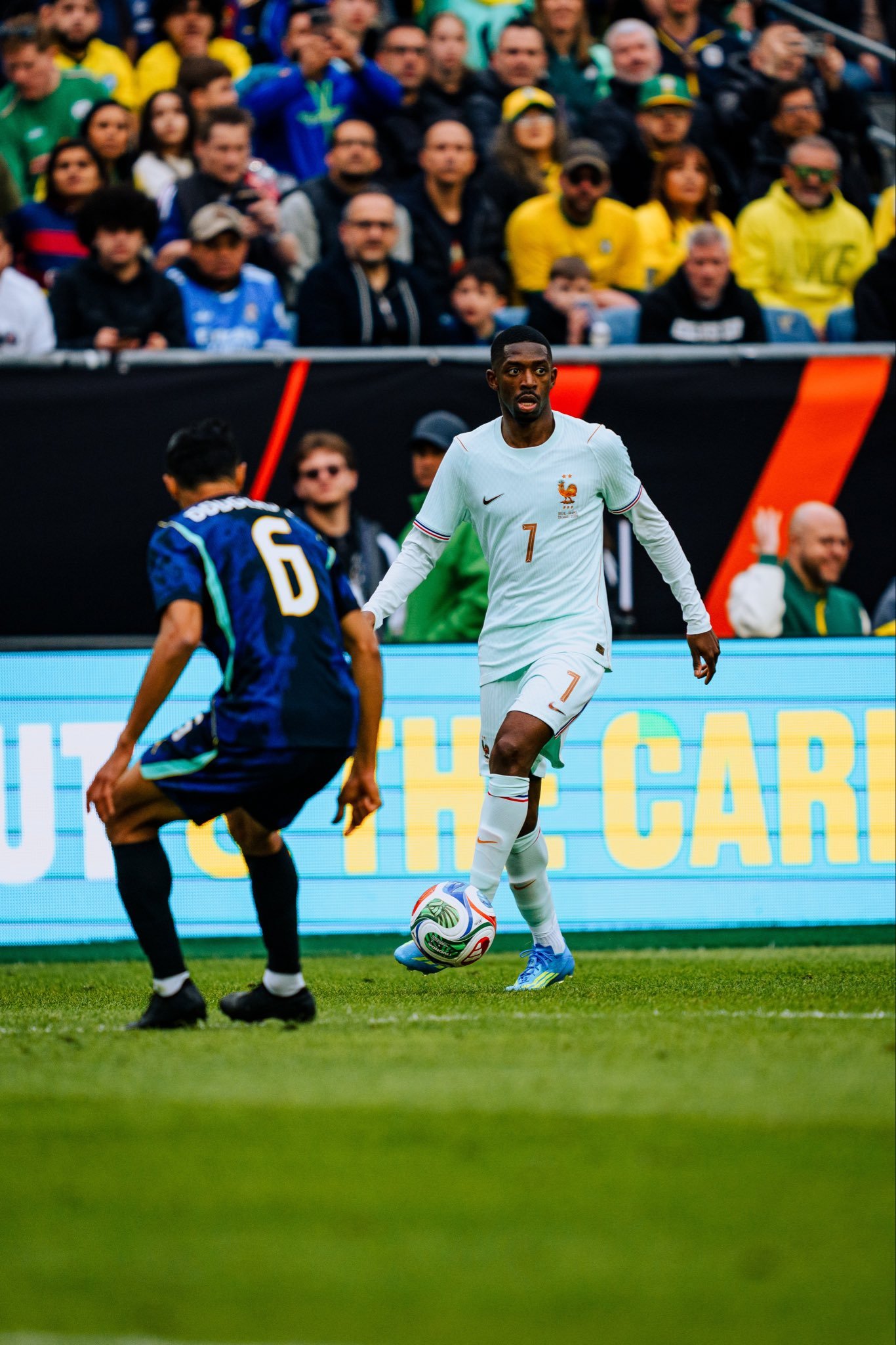 法国球迷俱乐部  ℹ️✅确认：“完全不用担心，他没事！他本来只打算踢 60 分钟