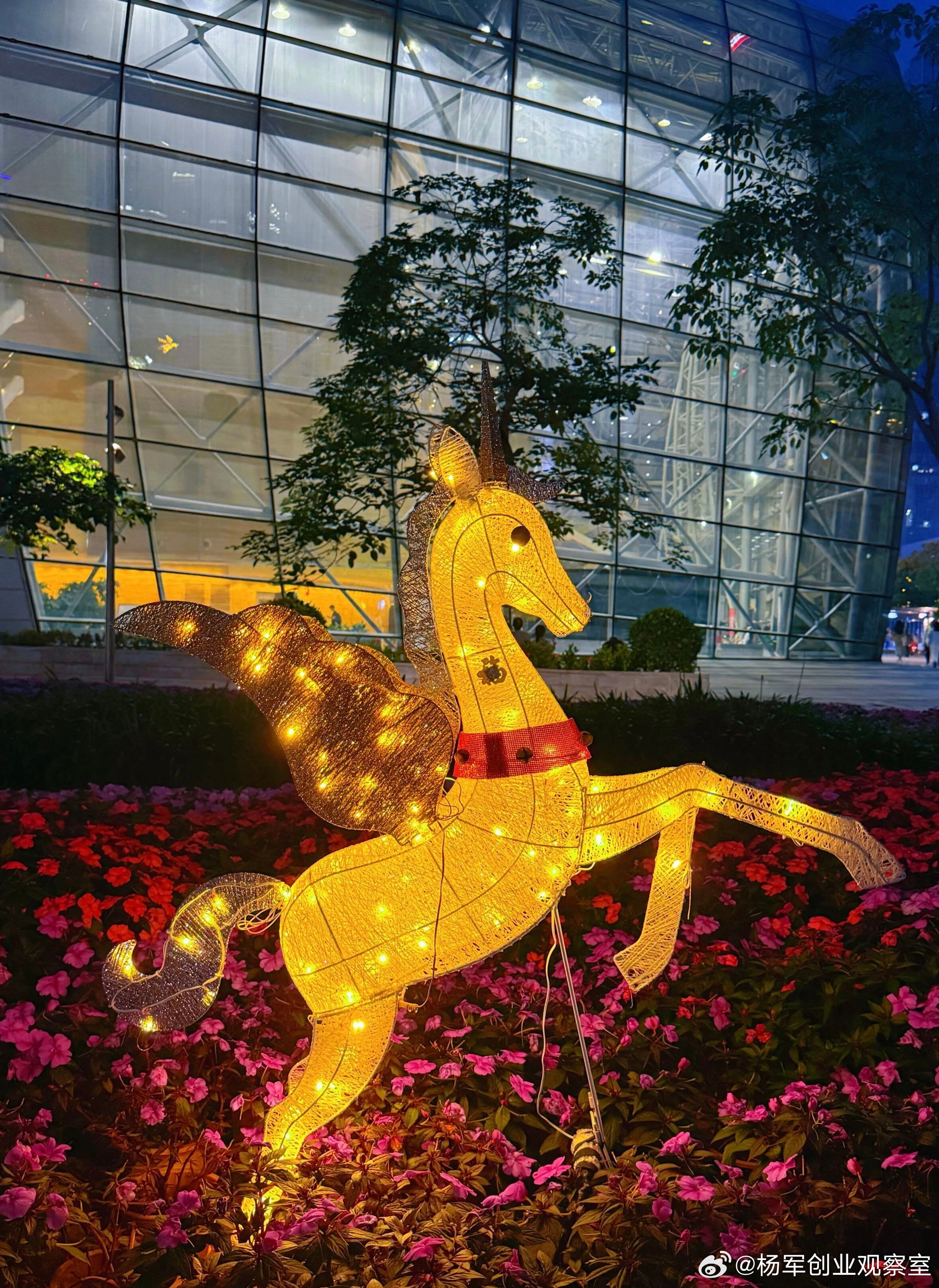 传统的“走马观花”式旅游已经过时。未来的文旅项目，核心逻辑必须从“卖门票”转向“