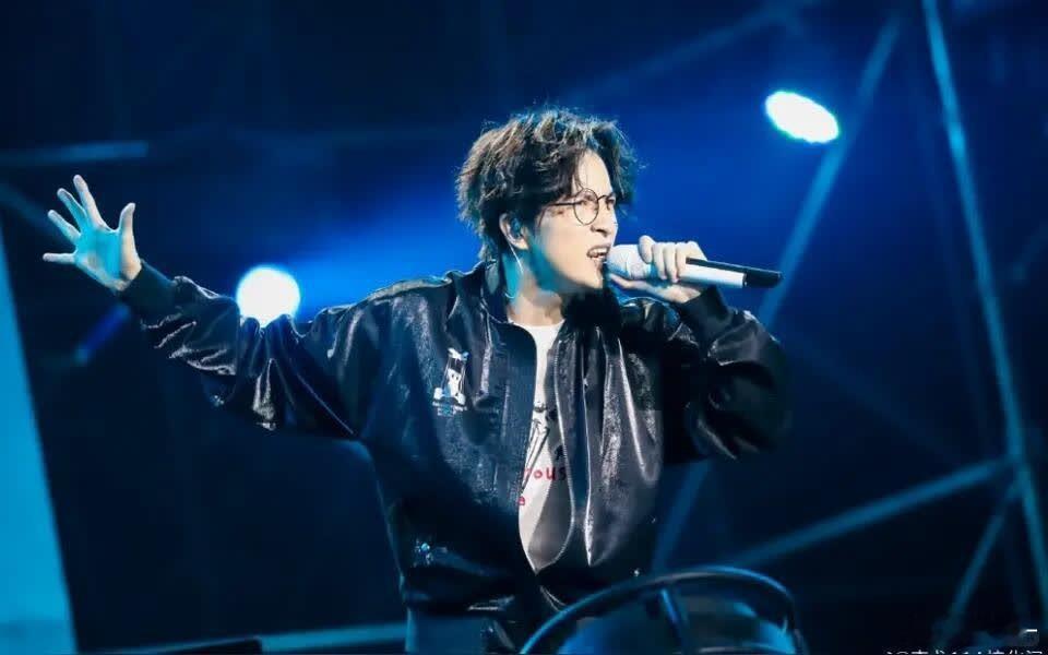 薛之谦喊停微博乐节，反向宠粉太戳心  薛之谦喊停微博乐节？这波“反向宠粉”戳哭全