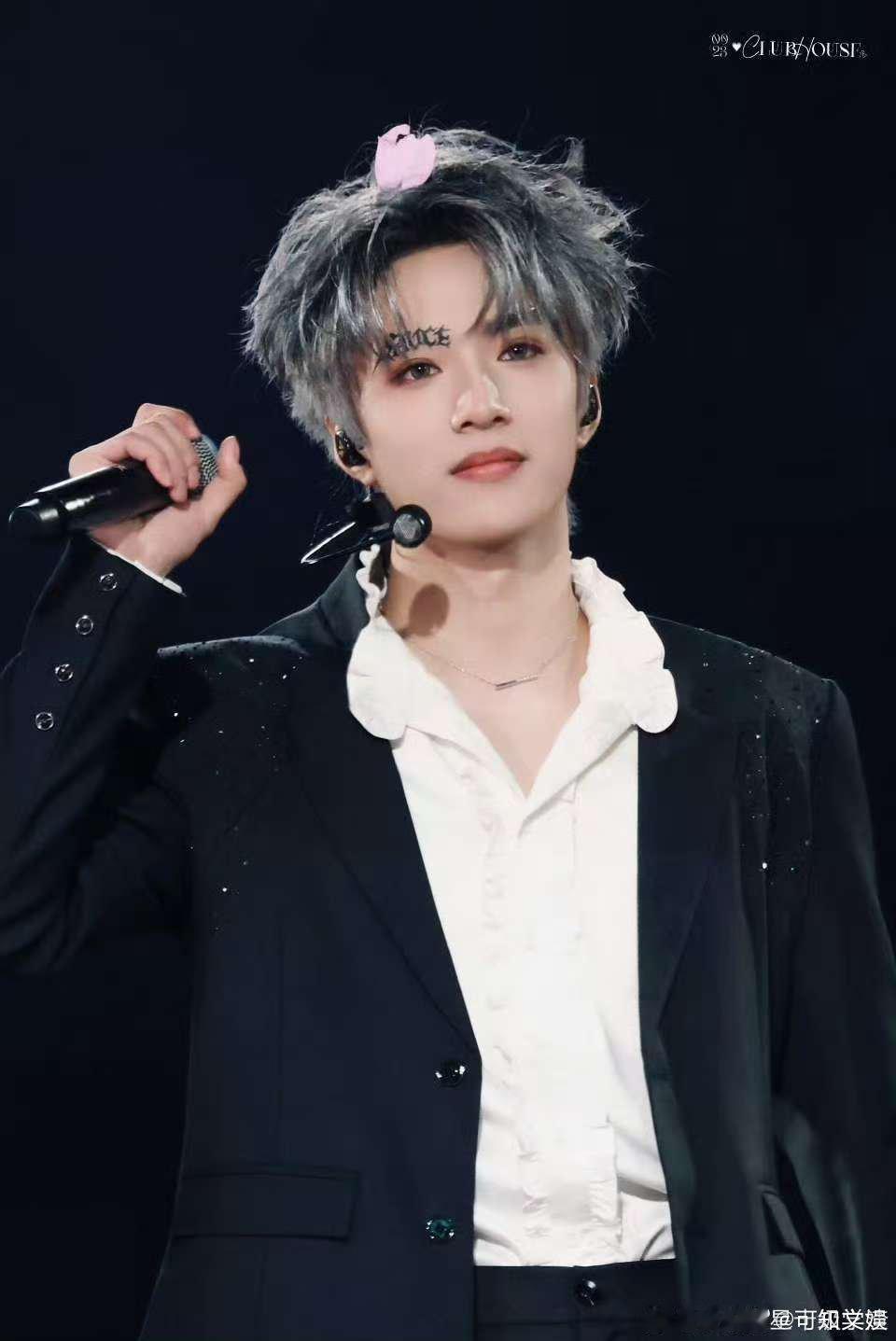 花瓣也偏爱刘耀文，爱了， 