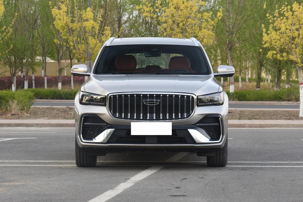 我对星越L混动的期待比较高，但别最后变成“配置都挺好，驾驶性格太平”。😅 其实