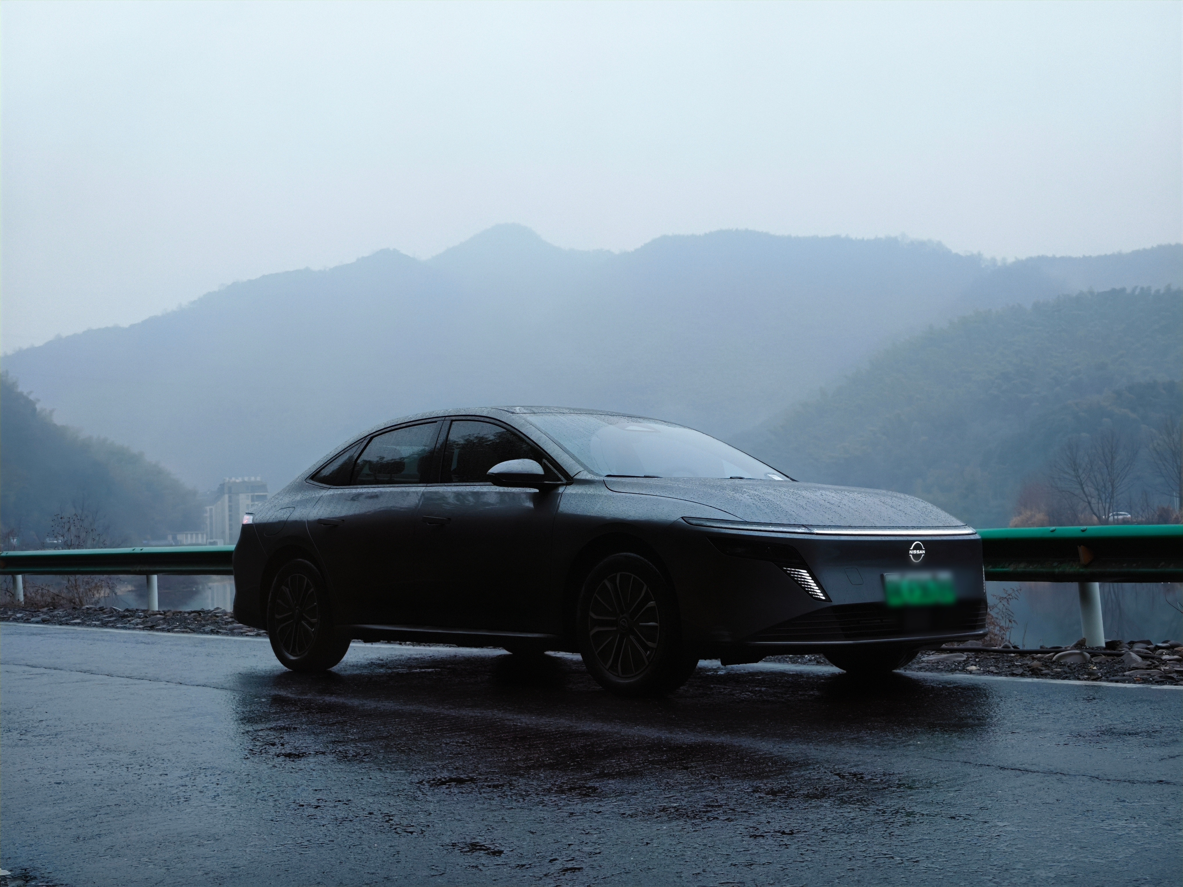 融入水墨画的东风日产n6 