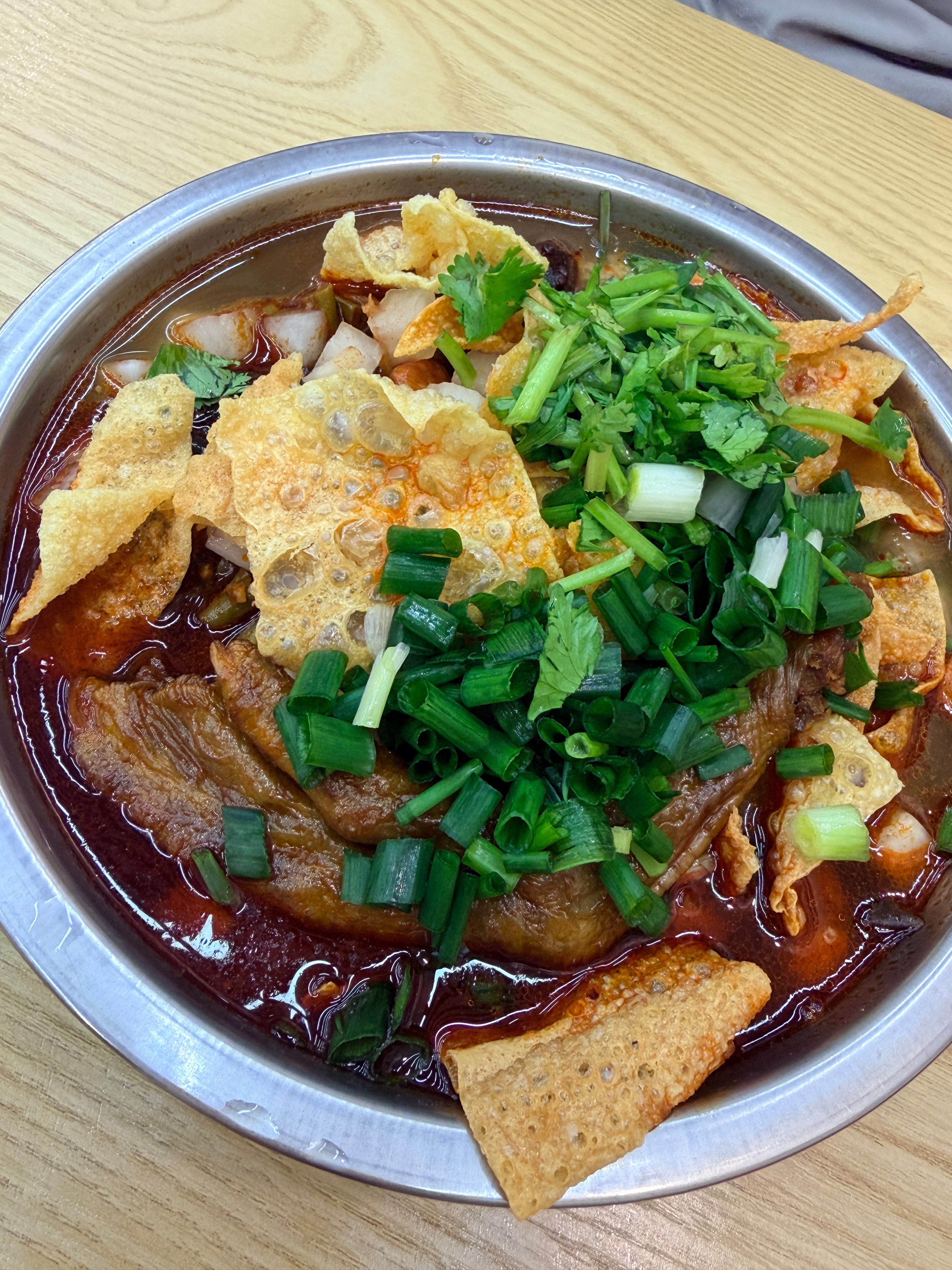 罗马广场的鸡蛋灌饼好好吃🤤没拍已经被吃完新开了螺狮粉尝尝味道  ​​​