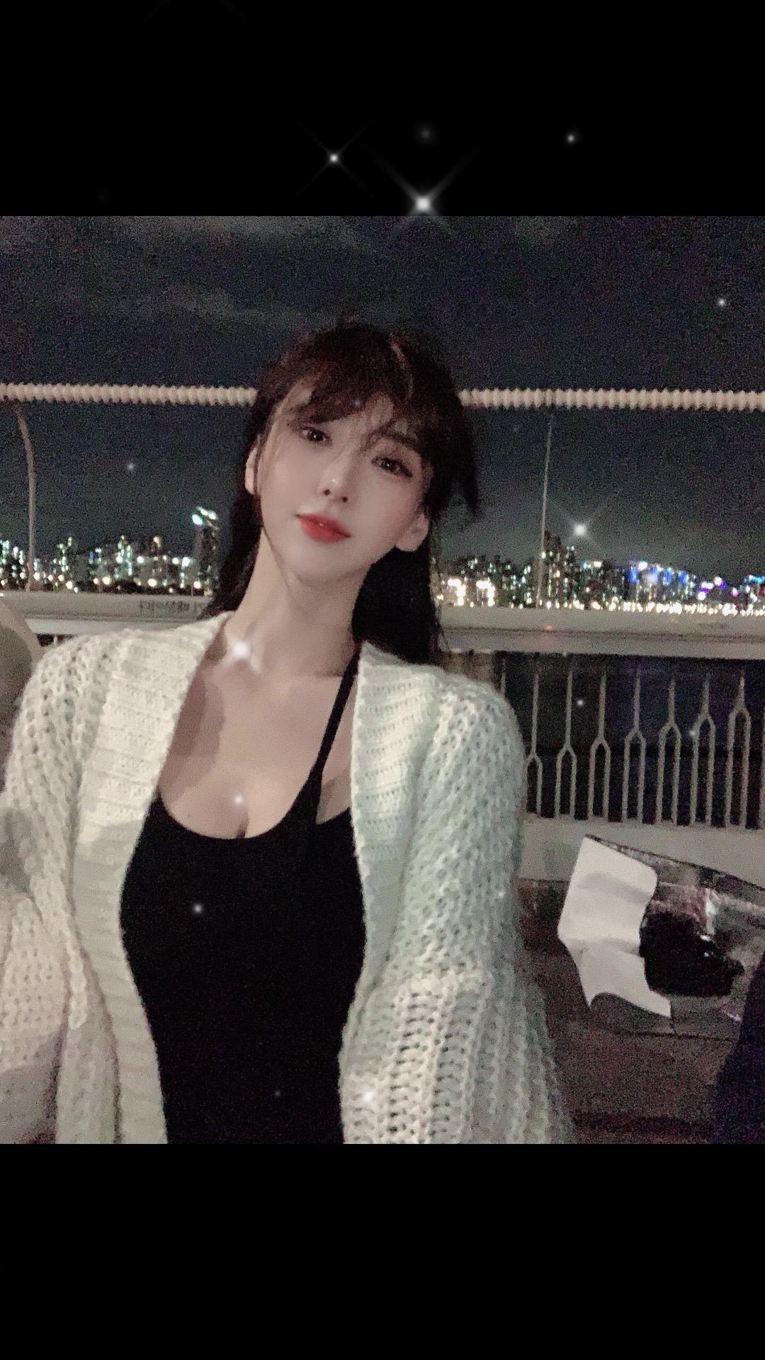 温柔风穿搭 美女创作灵感好身材好气质