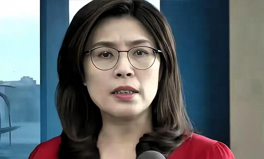 郑丽文，你是宝岛的脊梁！
 
当“台独”势力泼来“叛徒”的脏水，当党内保守派抛出