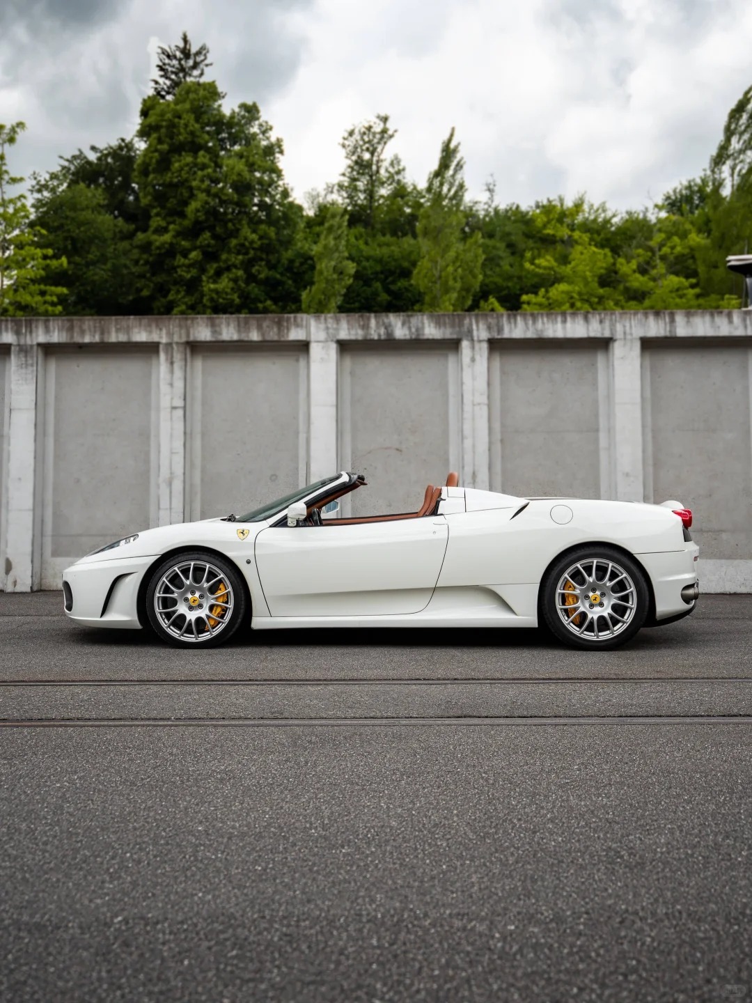 Ferrari F430 Spider，谁看了不说一句，优雅极了[点赞]绝美车片