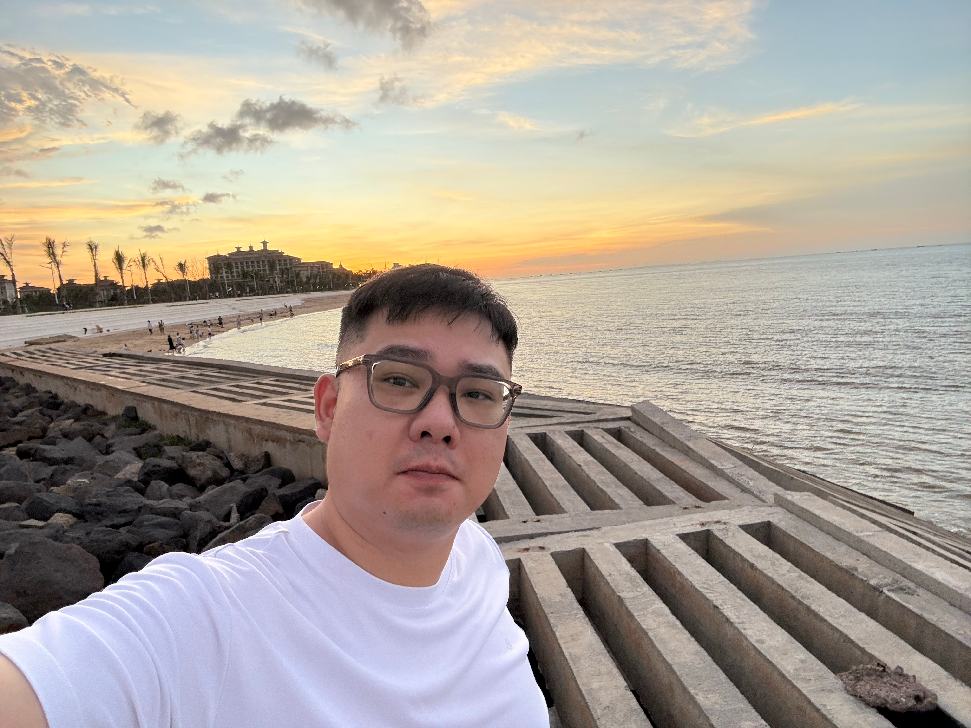 苹果手机直出，无滤镜。中国人自己的加利佛尼亚，加油海南自由贸易港。  ​​​