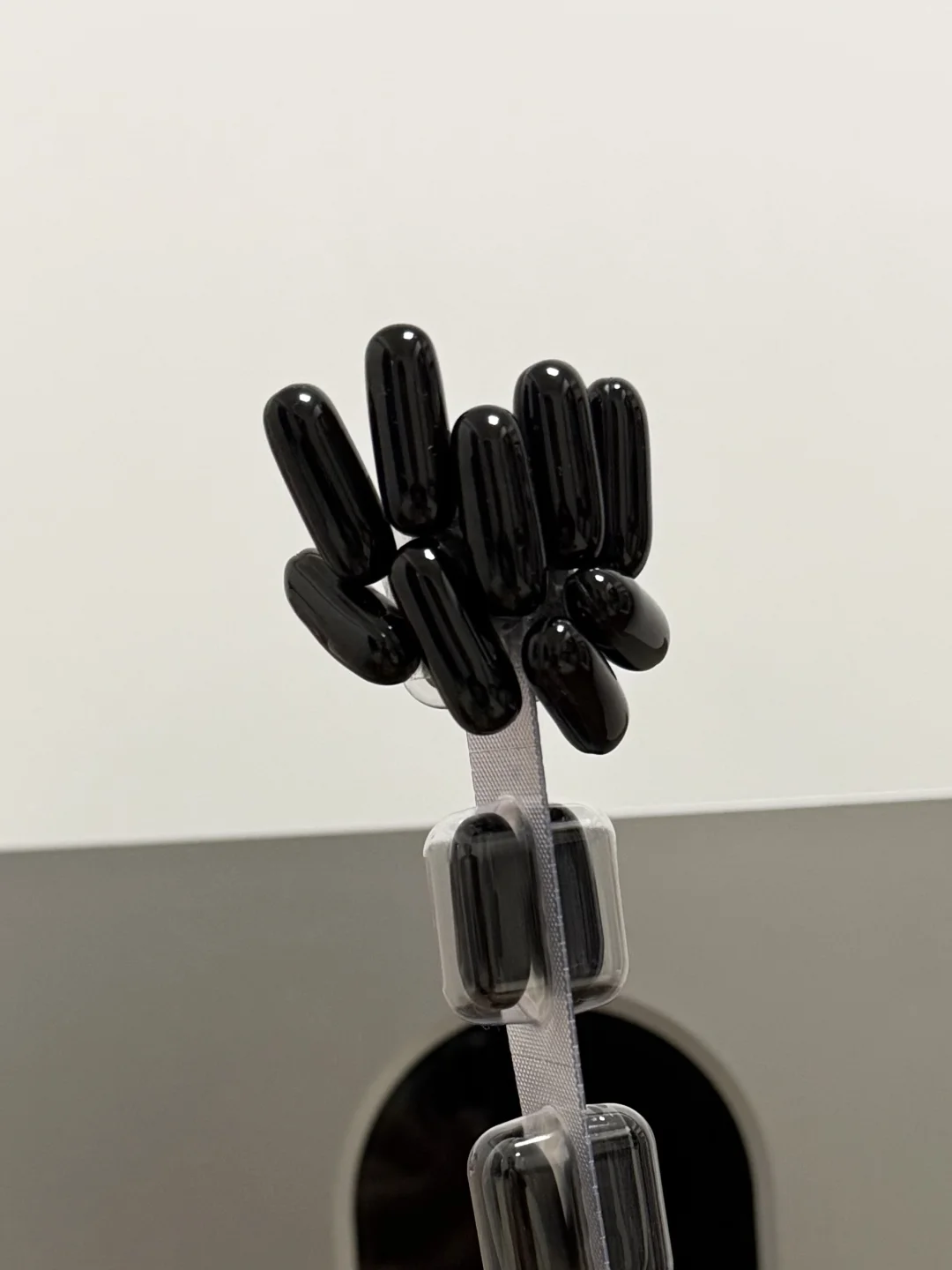 谁帮我查查这玩意儿吗。。。