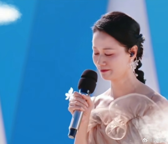 倪虹洁好好演戏唱歌我自有人选太绝了！倪虹洁在演艺与歌唱双领域自由切换，凭借精湛演