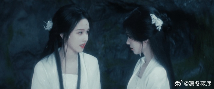 露芜衣说只有姐姐能看到我月鳞绮纪 雾妄言和露芜衣的姐妹线，比某些剧的工业糖精甜一