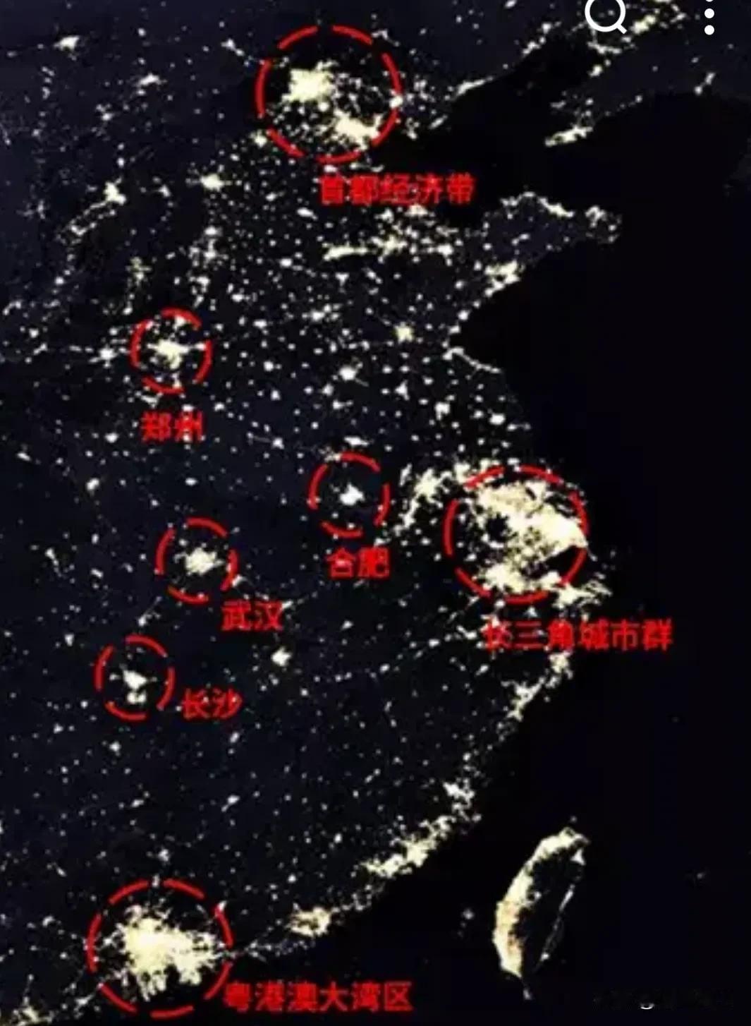 这些地方一到夜晚像夜空中的银河，发出耀眼光芒，吸引无数打工者前往，长三角、沪宁线