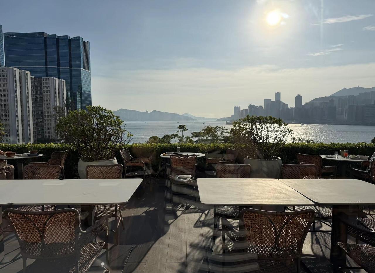 为建设者鼓掌 旅游 地标建筑 城市记忆 世界和平