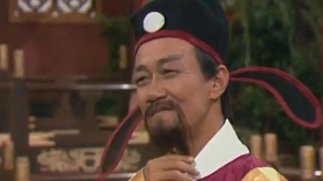 903年，一个消息在淮南军营里悄悄流传：吴王病了，病得很重，眼睛已经看不见了。 