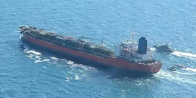 伊朗要求美国立即放人21日，伊朗外交部强硬声明，要求美国立即释放被扣押的伊朗船只