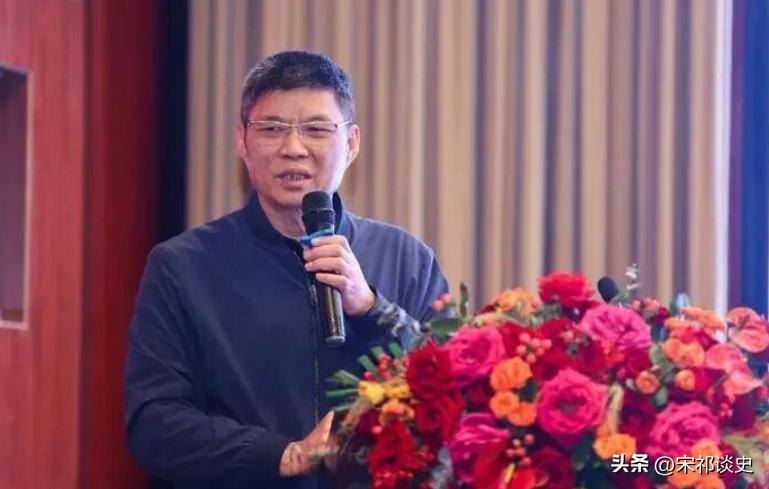 短短一个月，宜兴环保“教父”王洪春的人生就迎来惊天反转——3月初他还作为功勋人物