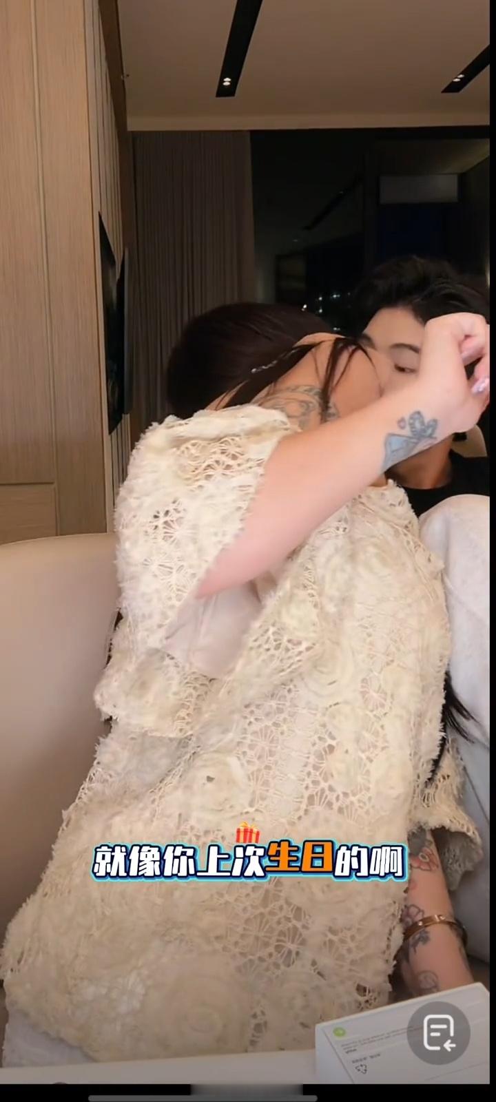 韩安冉宋浩然一起直播韩安冉宋浩然直播亲嘴 韩安冉宋浩然直播亲嘴，啊这 