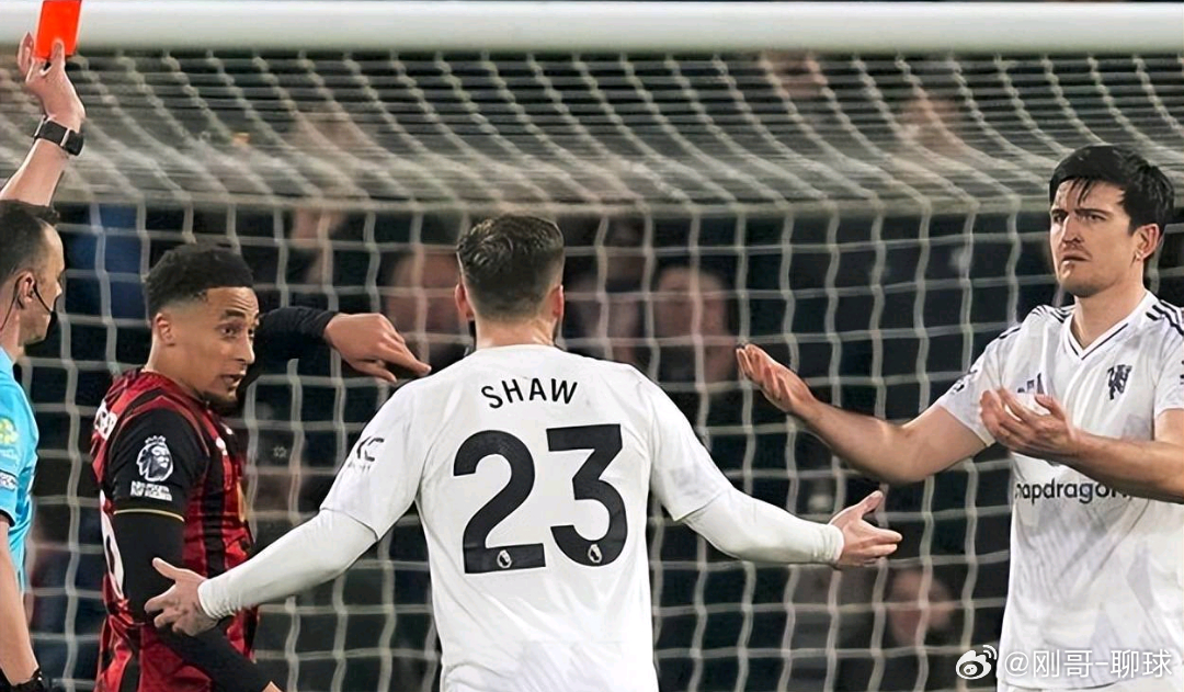 马奎尔恐遭追加处罚 祸不单行！马奎尔染红骂第四官员遭英足总指控，恐追加停赛无缘战