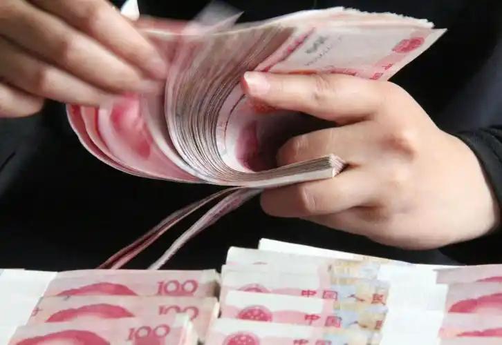 人民币国际化 ，对普通人有啥好处？

2026年6月，香港离岸人民币清算量创下5