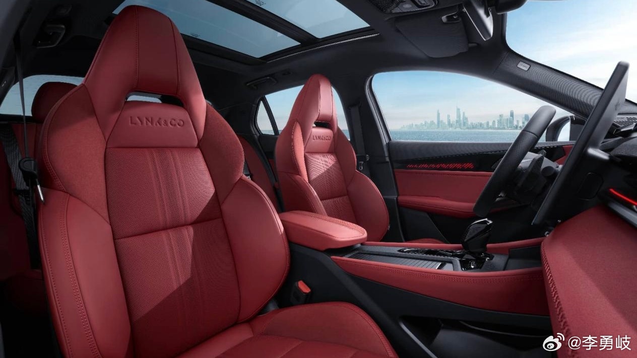 当红不让・翼展锋芒！第三代领克03大尾翼版正式上市：售价15.98万元这届年轻人