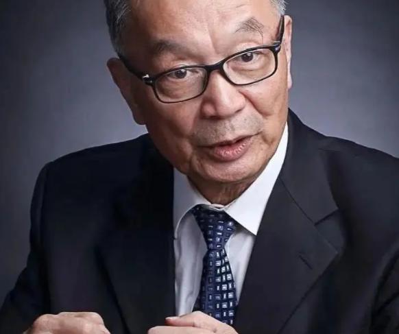 2023年，温铁军一语惊人：“我们为什么一定要走西方那条老路呢？把农民都赶进城，