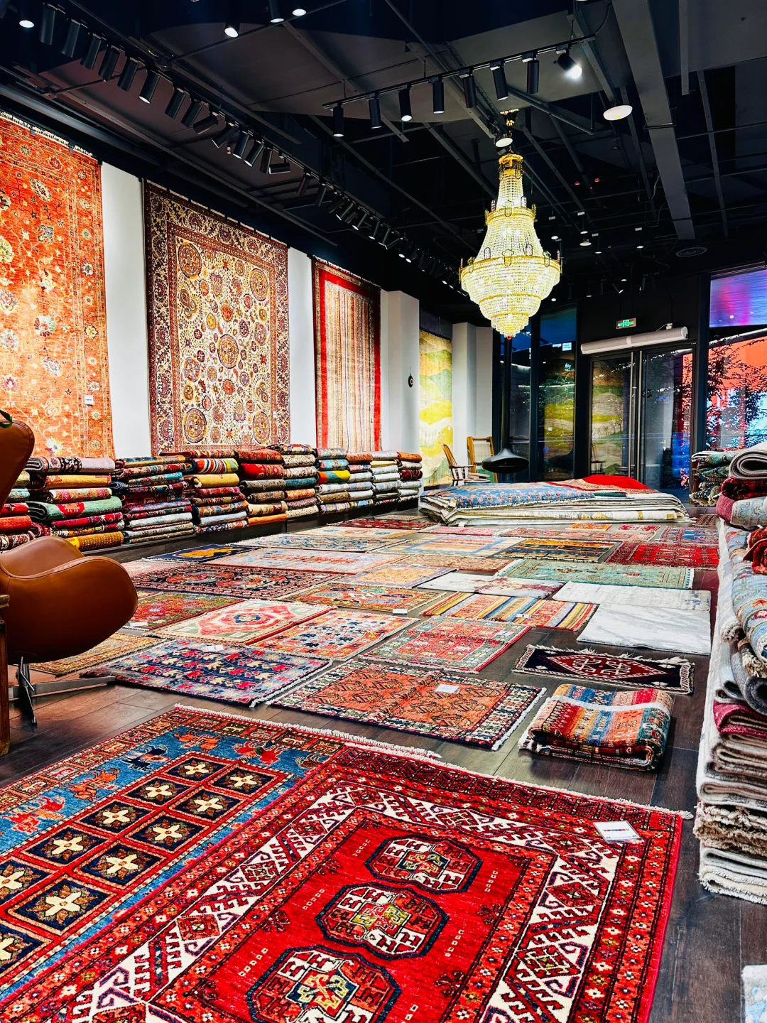 God! I am in rug heaven! 🤩🕺🏻