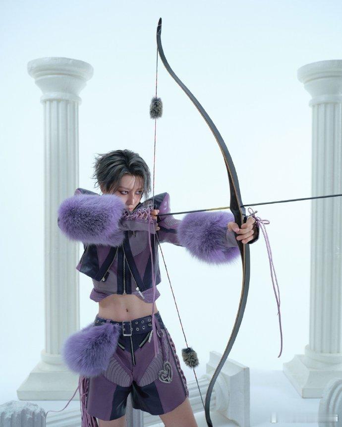 刘雨昕太会拍了，第一张图简直封神，那就期待一下今晚的跨年舞台吧